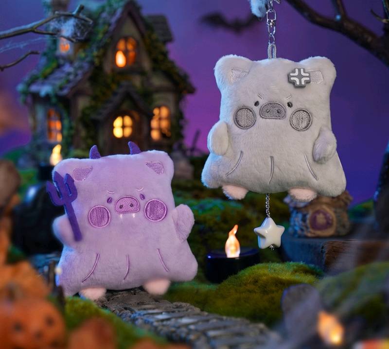 Lulu the Pig Horror Story Series – Shapeshifting Little Ghost Plush Blind Box Keychain